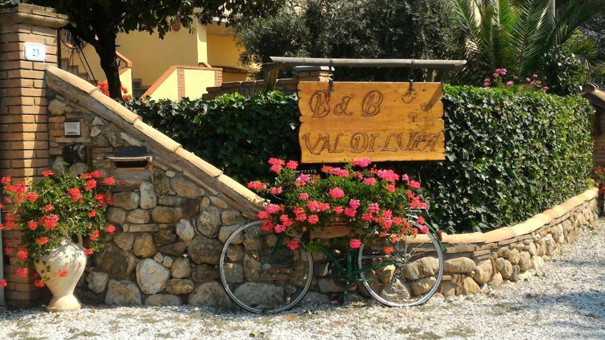 Bed And Breakfast Val Di Lupa 카스텔리나마르티마 외부 사진